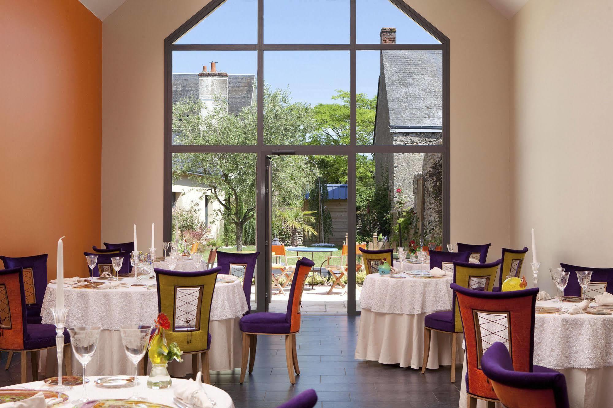 Logis Hotel O En Couleur Oucques-la-Nouvelle Exterior foto
